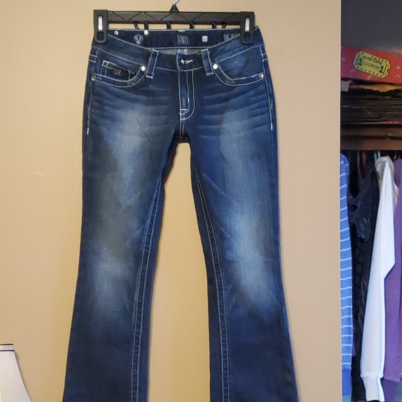 D9 Jeans - Picture 7 of 15